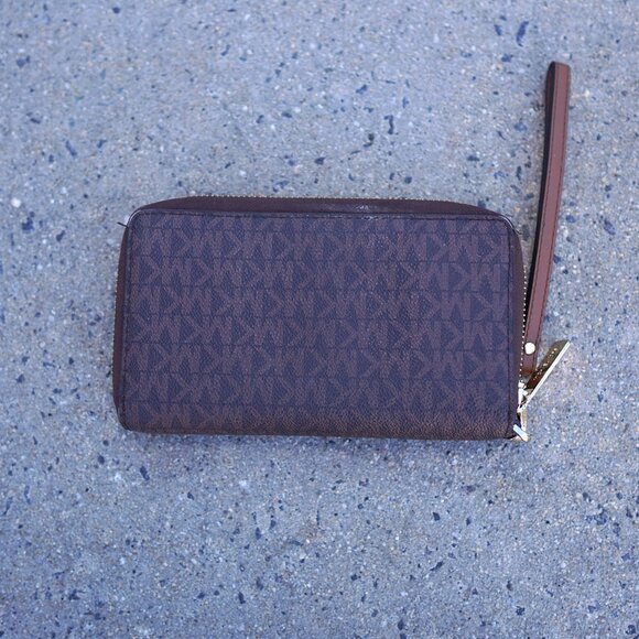 Michael Kors Jet Set Signature Logo Continental Wristlet Wallet MK Phone - Picture 3 of 9
